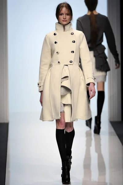 Look 34